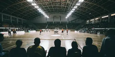 Partido de baloncesto Lakers vs Warriors